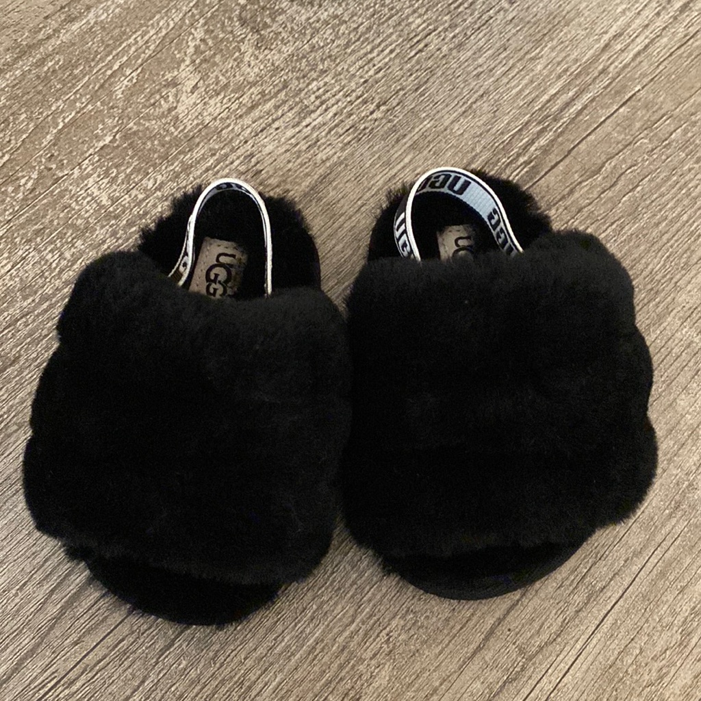 Ugg Fluff Slides